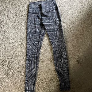 Lululemon limited edition leggings nwot